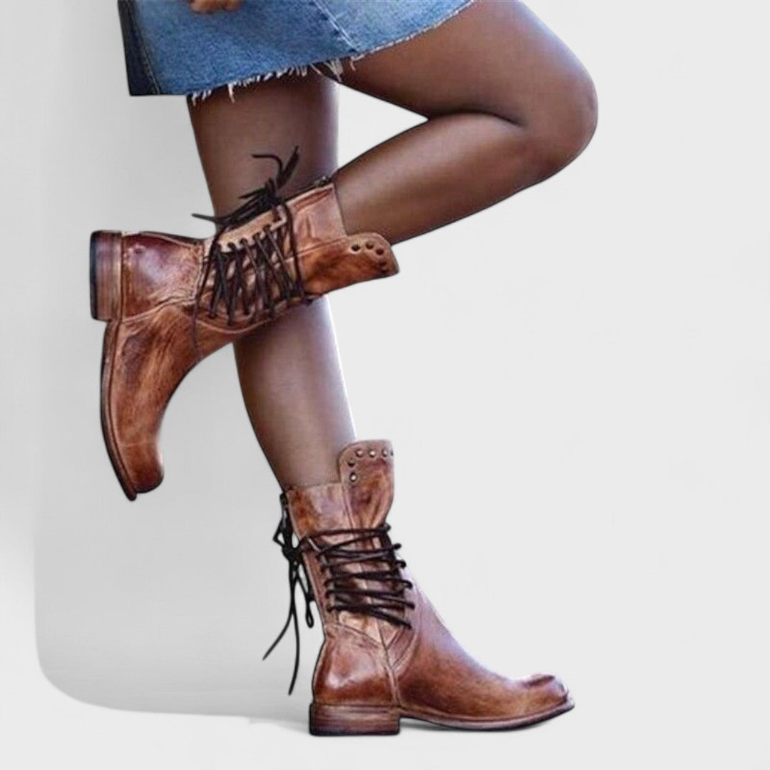 Loreva - Bokáig érő cipők fűzővel