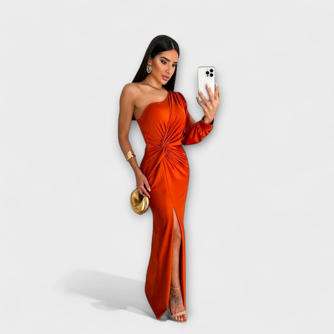 Juli - Elegáns Ruha Kifinomultsággal