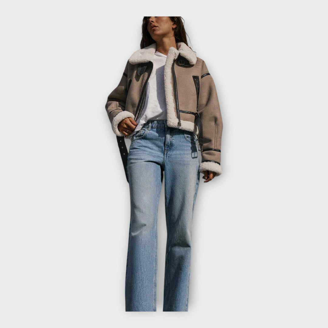 Bőrkabát béléssel és övvel