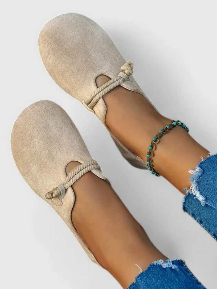 AVELISSE KÉNYELMI CIPŐK