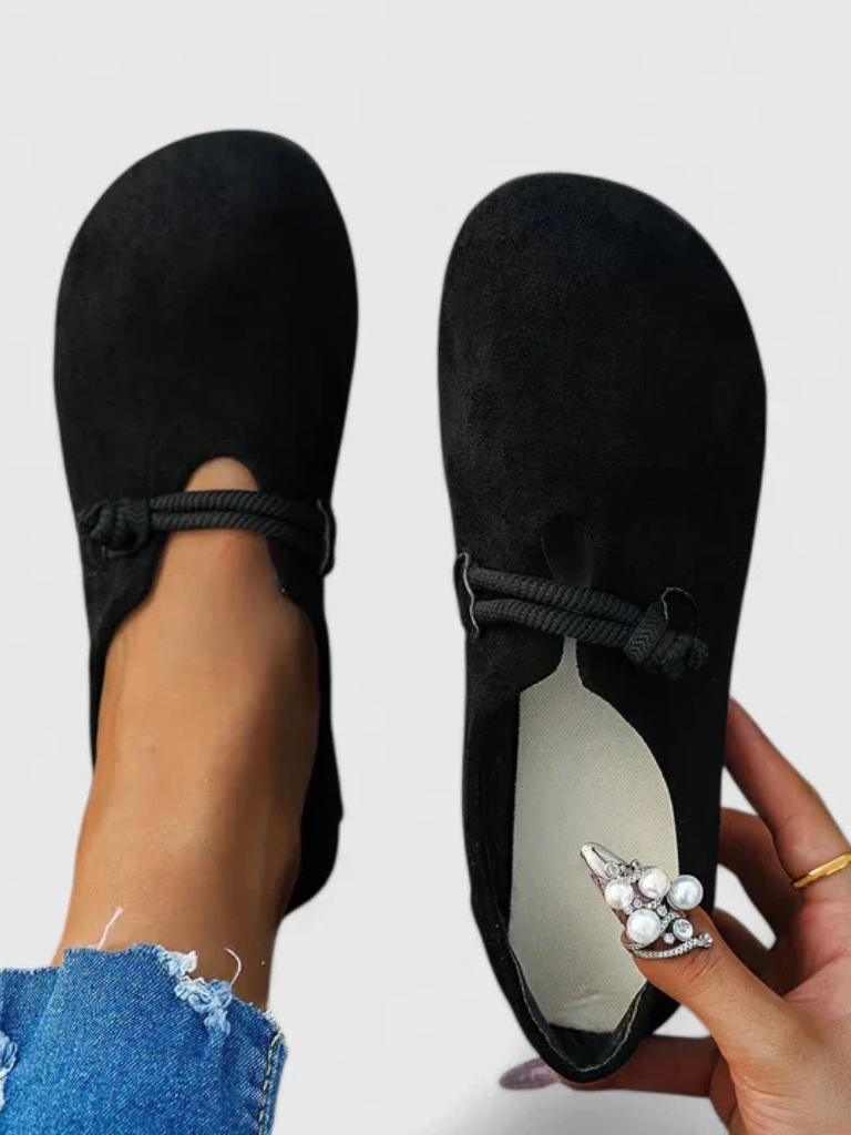 AVELISSE KÉNYELMI CIPŐK