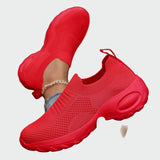 Klasszikus sportcipők mindennapi stílusban