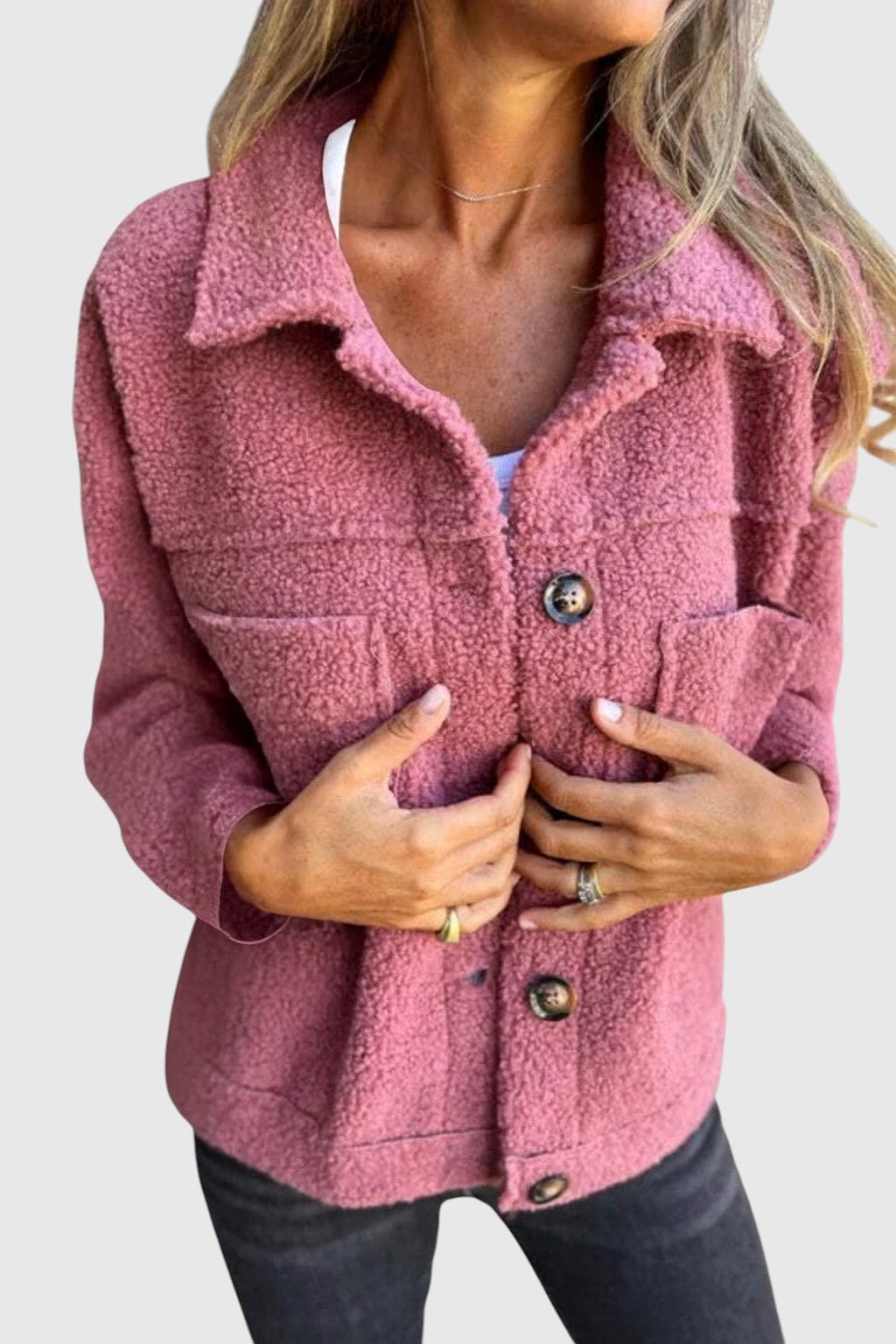 Nóra – Teddy kabát gombokkal