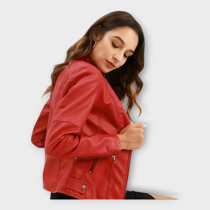 Elegáns bőr zakó modern szabással és örök stílussal